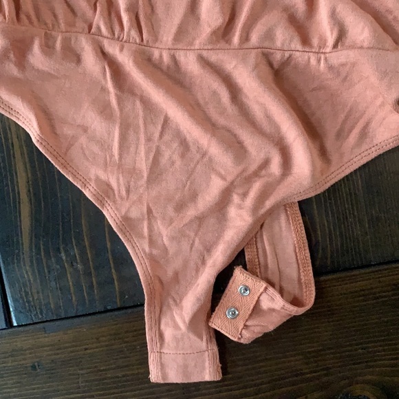 Le Lis Bodysuit - Picture 4 of 7